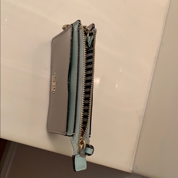 Kate Spade Key Wallet - Picture 2 of 3